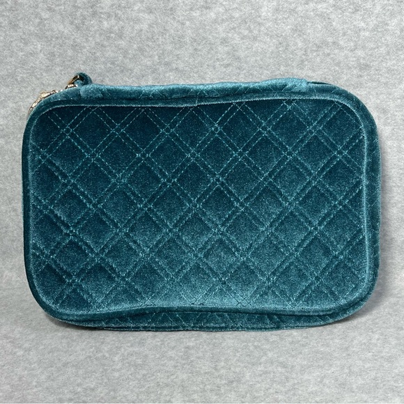 Bagsmart Velvet Jewelry Organizer Travel Bag Quilted Teal Wristlet Gold Hardware - Picture 4 of 15